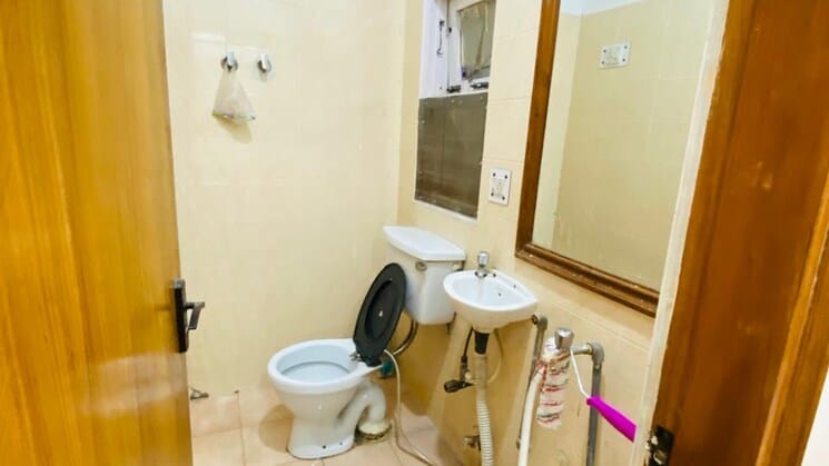 2 BHK Builder Floor for Sale in Palam Vihar Gurgaon