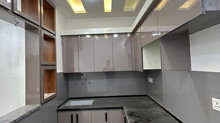 3 BHK House for Sale in Dwarka Mor Delhi