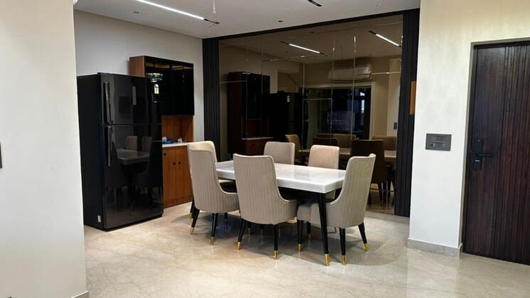 4 BHK House for Sale in Dlf Phase iv Gurgaon