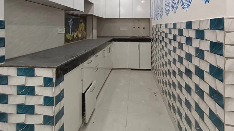 5 BHK House for Sale in Uttam Nagar Delhi