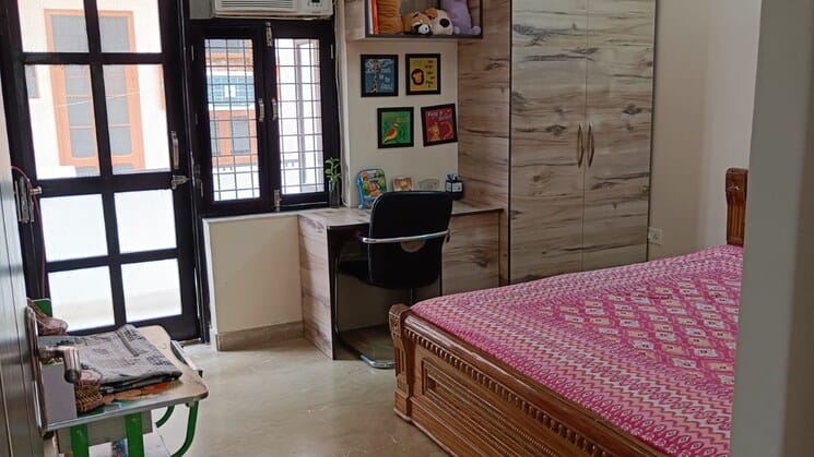 6 BHK House for Sale in Palam Vihar Gurgaon