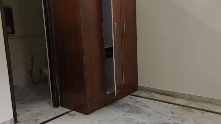 6 BHK House for Sale in Palam Vihar Gurgaon