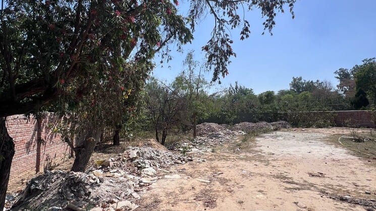 Plot for Sale in Palam Vihar Gurgaon