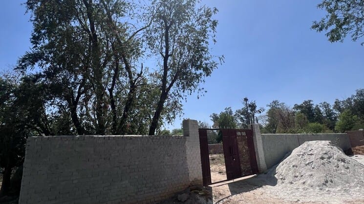 Plot for Sale in Palam Vihar Gurgaon