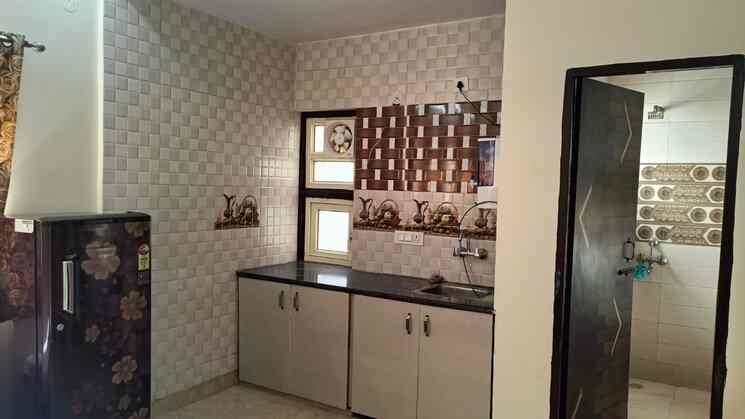 1 RK in Malibu Shopping Arcade Sector 47 Gurgaon