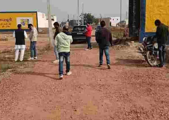 100 Sq. Yards Plot for Sale in Daulatabad Industrial Area, Gurgaon