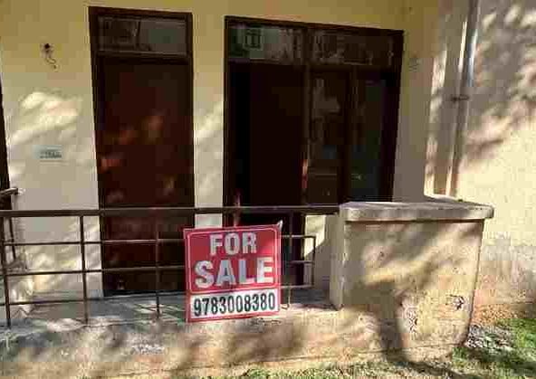 2 bathroom builder floor in Krish City, Tapukara