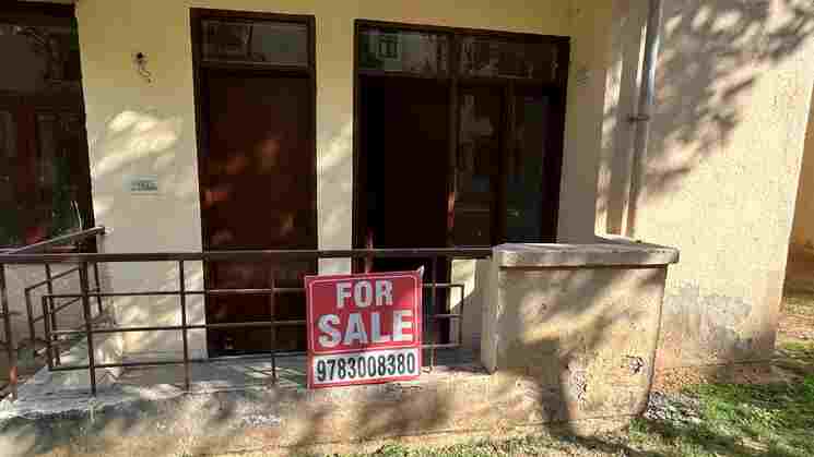 2 bathroom builder floor in Krish City, Tapukara