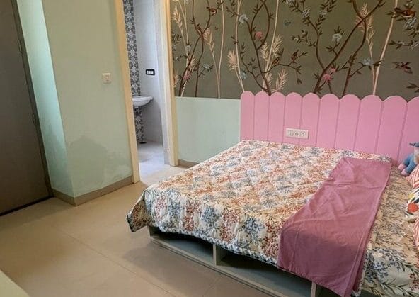 4 BHK Flat for Sale in Faridabad, Sector 72