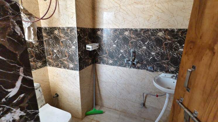 Apartment in Sector 77 Gurgaon