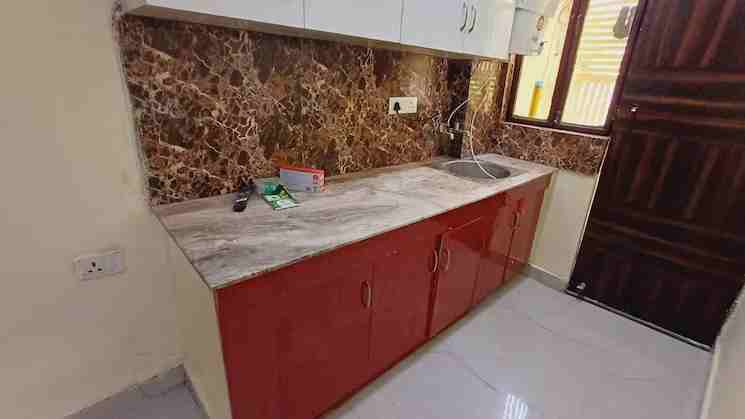 Furnished 1 RK apartment Sector 28 Gurgaon in Suncity Essel Tower
