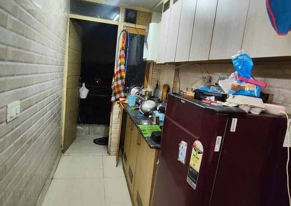 Furnished 1 RK in Unitech Ivory Towers Sector 40 Gurgaon