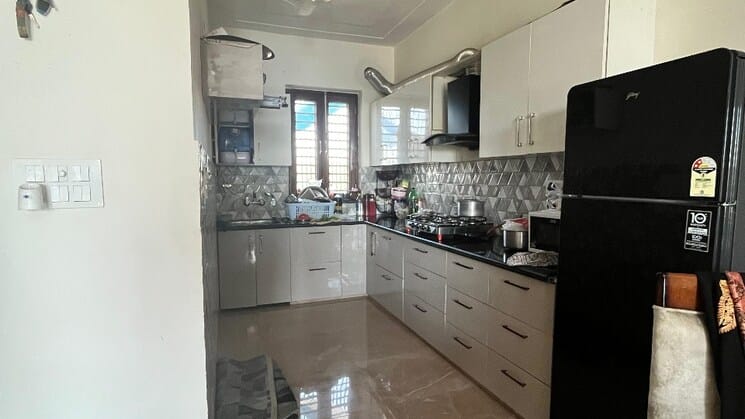 4 BHK House for Sale in Sector 81, Faridabad