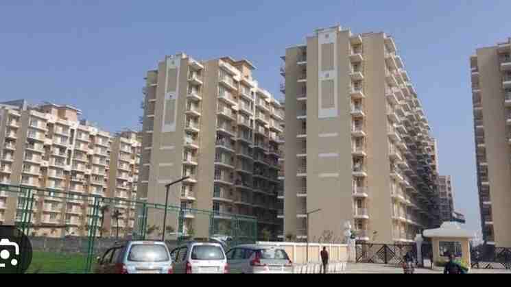 apartment in Breez Global Heights Sohna Sector 33